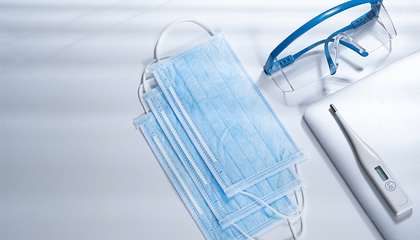 凈利暴漲600%難挽頹勢 穩(wěn)健醫(yī)療股價(jià)深跌，市值蒸發(fā)300億背后的行業(yè)變局